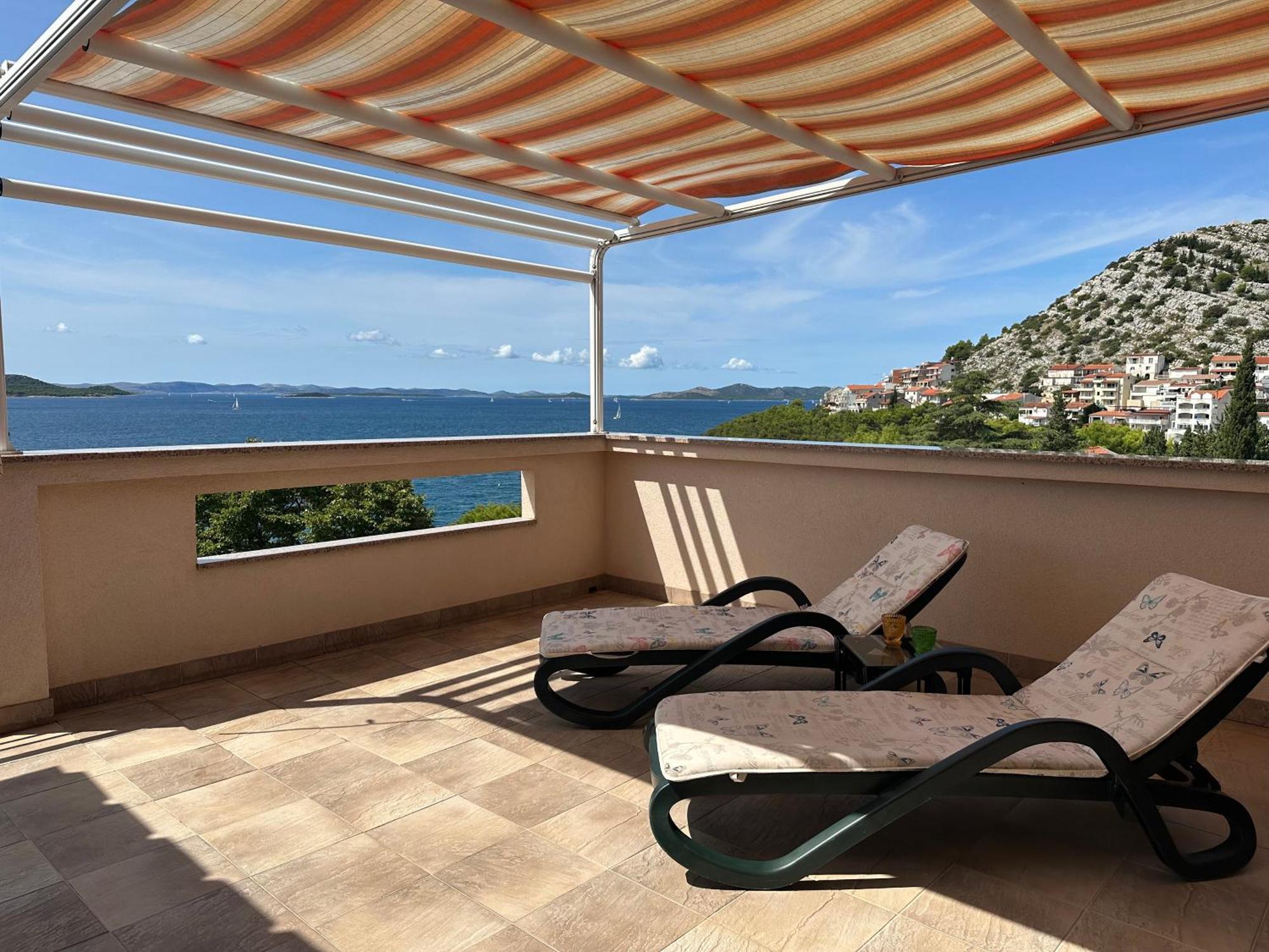 Apartment Mona 1, Fantastischer Meerblick Drage Ngoại thất bức ảnh
