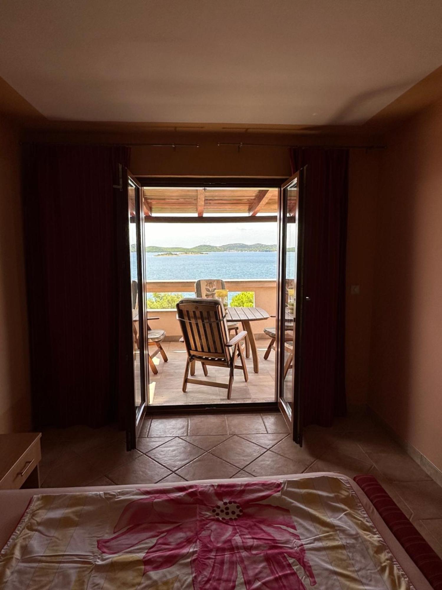 Apartment Mona 1, Fantastischer Meerblick Drage Ngoại thất bức ảnh